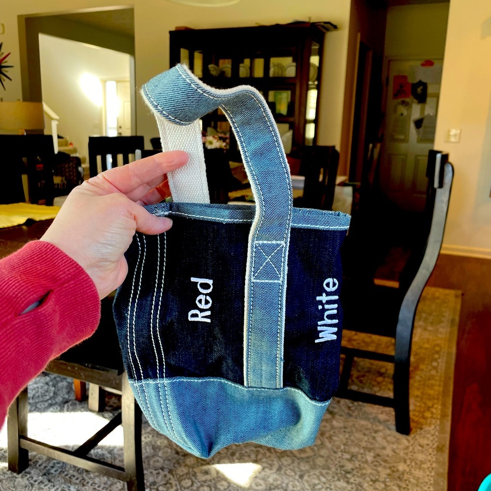 Denim wine carrier Land’s End
